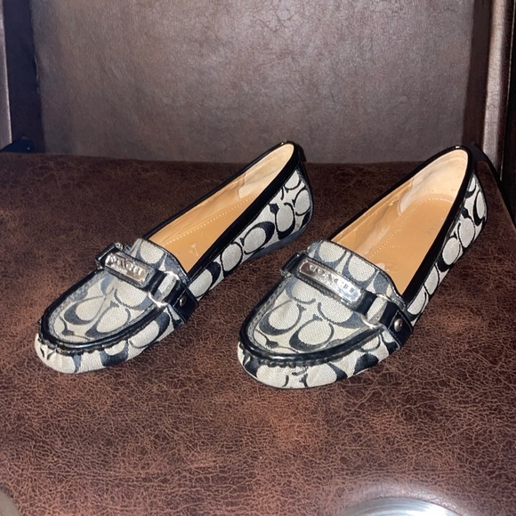 ⭐️⬇️ Coach Women’s Sandals/Slip-On Flat Shoes VINTAGE - Picture 1 of 16